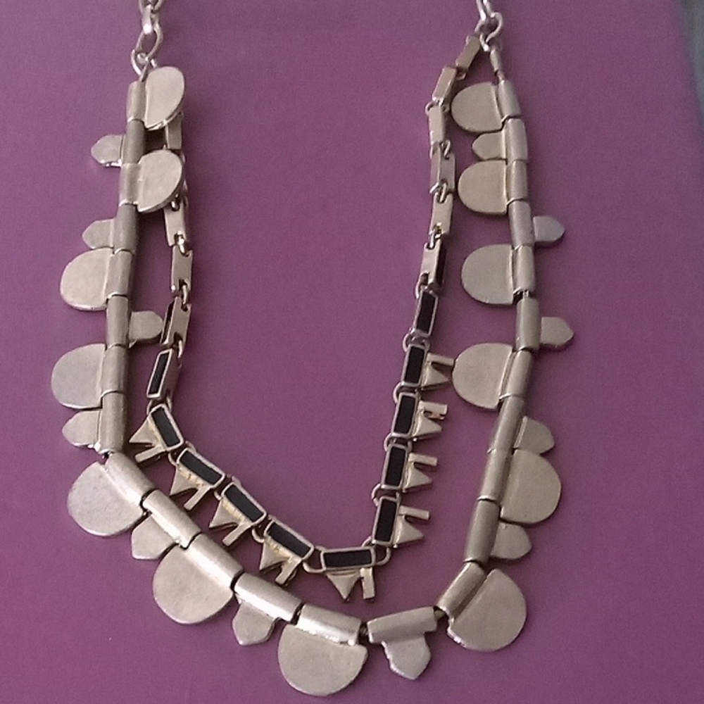 Vintage Layered Silver-Tone Geometric Necklace in Silver